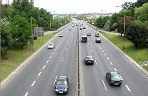 Meio de transporte rodovi&aacute;rio