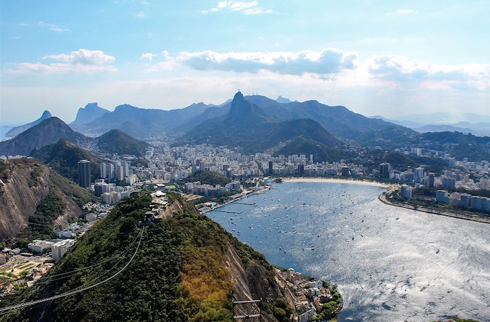 Fotografia tirada em cimo do morro do Pão de Açucar, Rio de Janeiro.