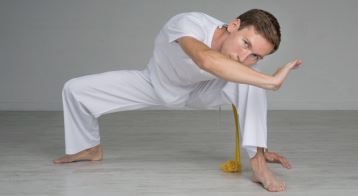 Movimento da capoeira.