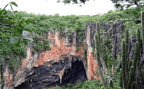 Grutas e Cavernas