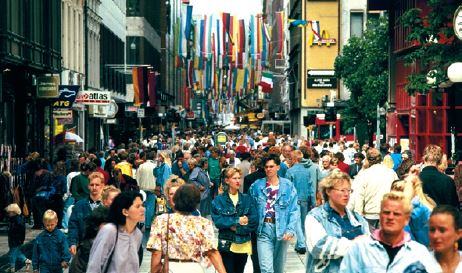 Rua onde se vende mercadorias