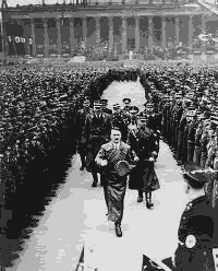 Hitler e seus soldados na Alemanha