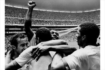 Terceira vez que o Brasil é campeão da Copa do Mundo de Futebol - México.